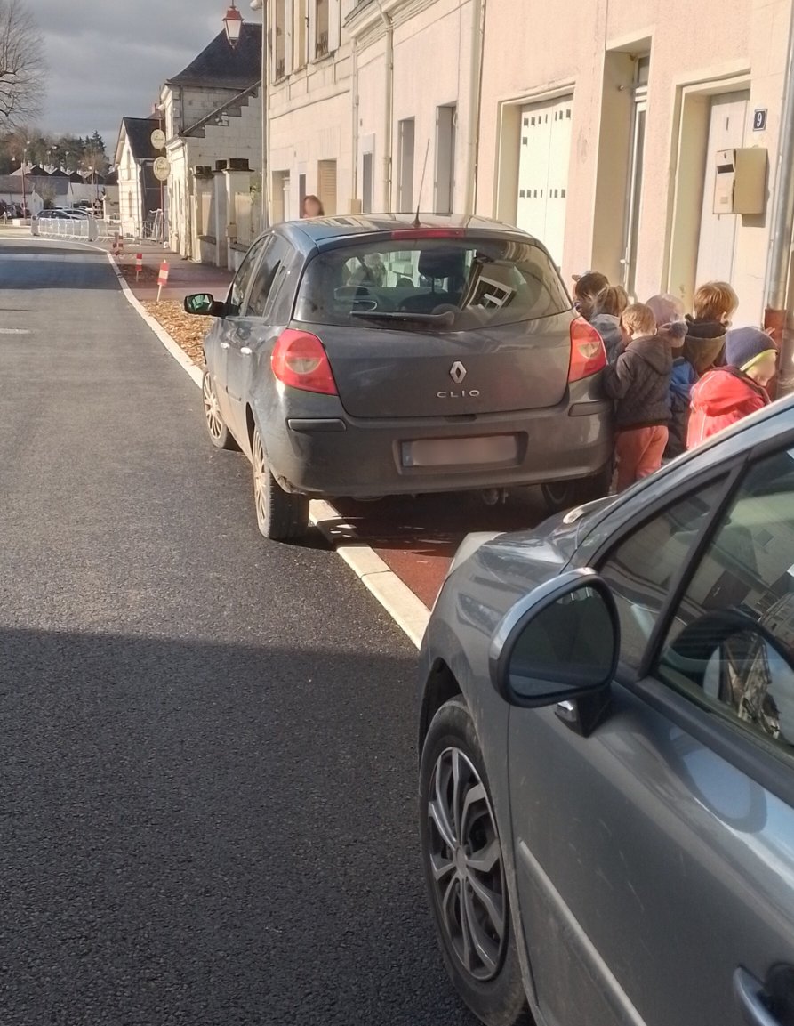 RAPPEL : Le respect du Code de la route est l’affaire de tous et garantit notre sécurité RAPPEL : Le respect du Code de la route est l’affaire de tous et garantit notre sécurité
