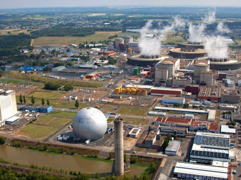 Centrale nucléaire de Chinon